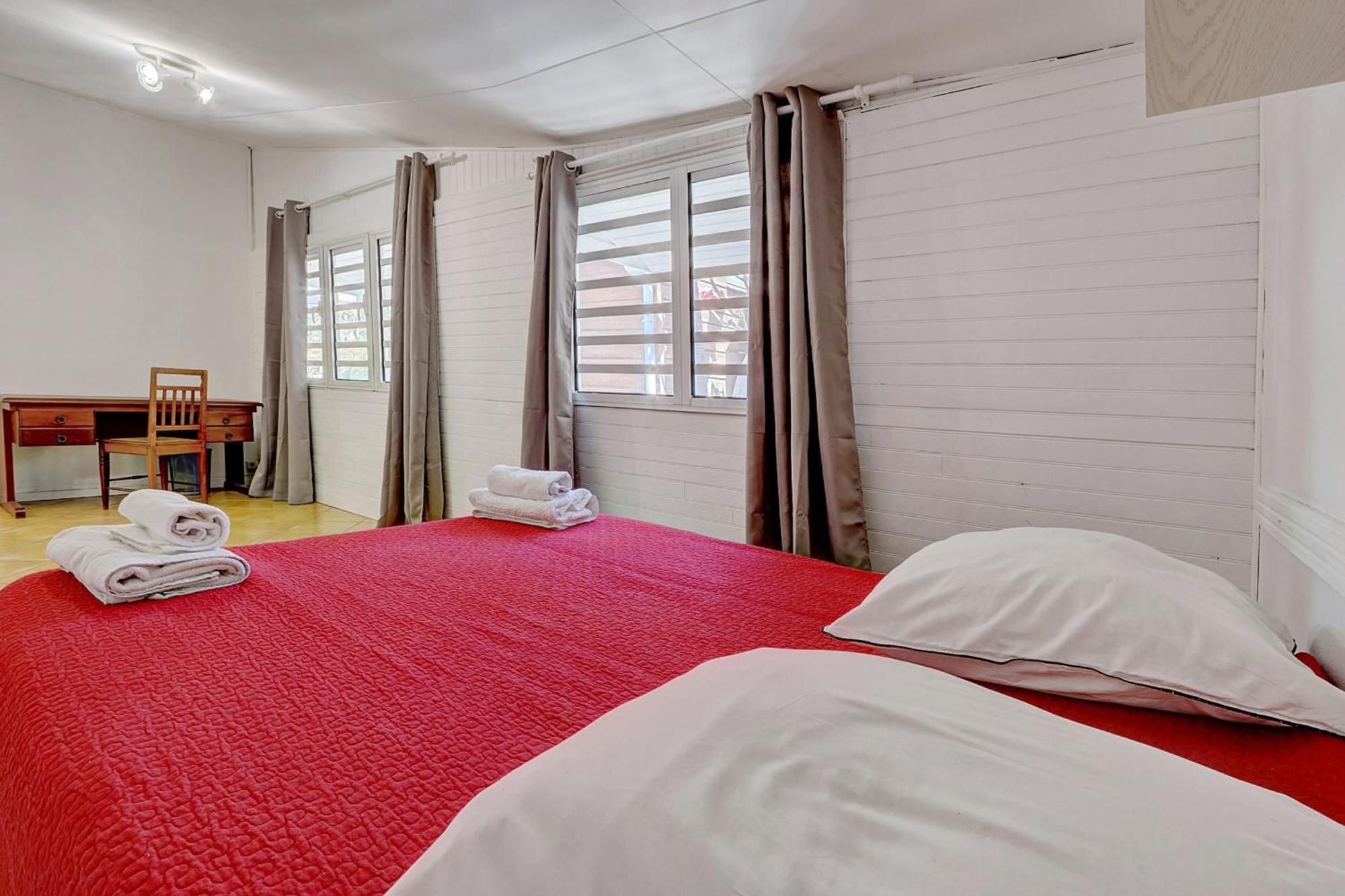 La Villa D'Eden - Saint Gilles Les Bains Экстерьер фото